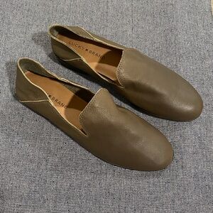 Lucky Cahill Leather Flat NWOB